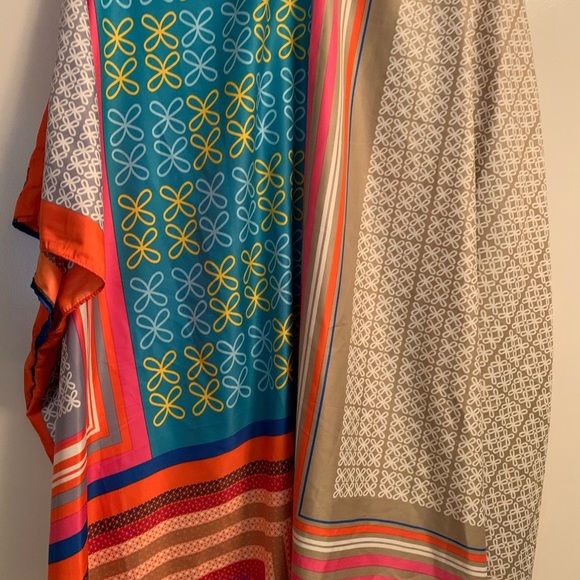 Beautiful 👘 kimono 100% silk. all the way to your feet. One size fits all - Picture 3 of 7